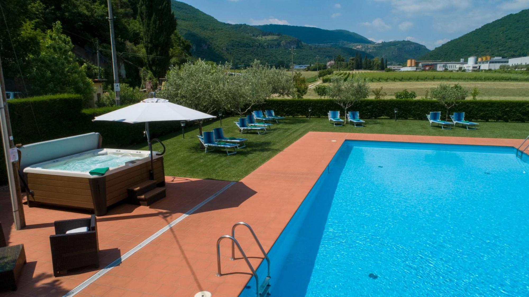 La Pergola Hotel 3*